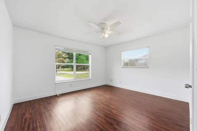 $2,000 | 3847 Roan Court East, West Palm Beach, FL 33403