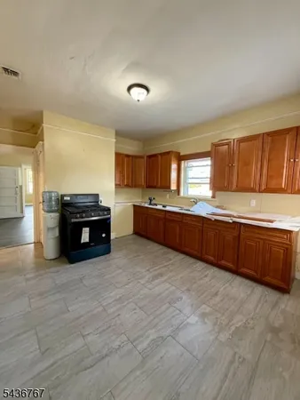 $2,200 | 359 Belmont Avenue, Haledon, NJ 07508