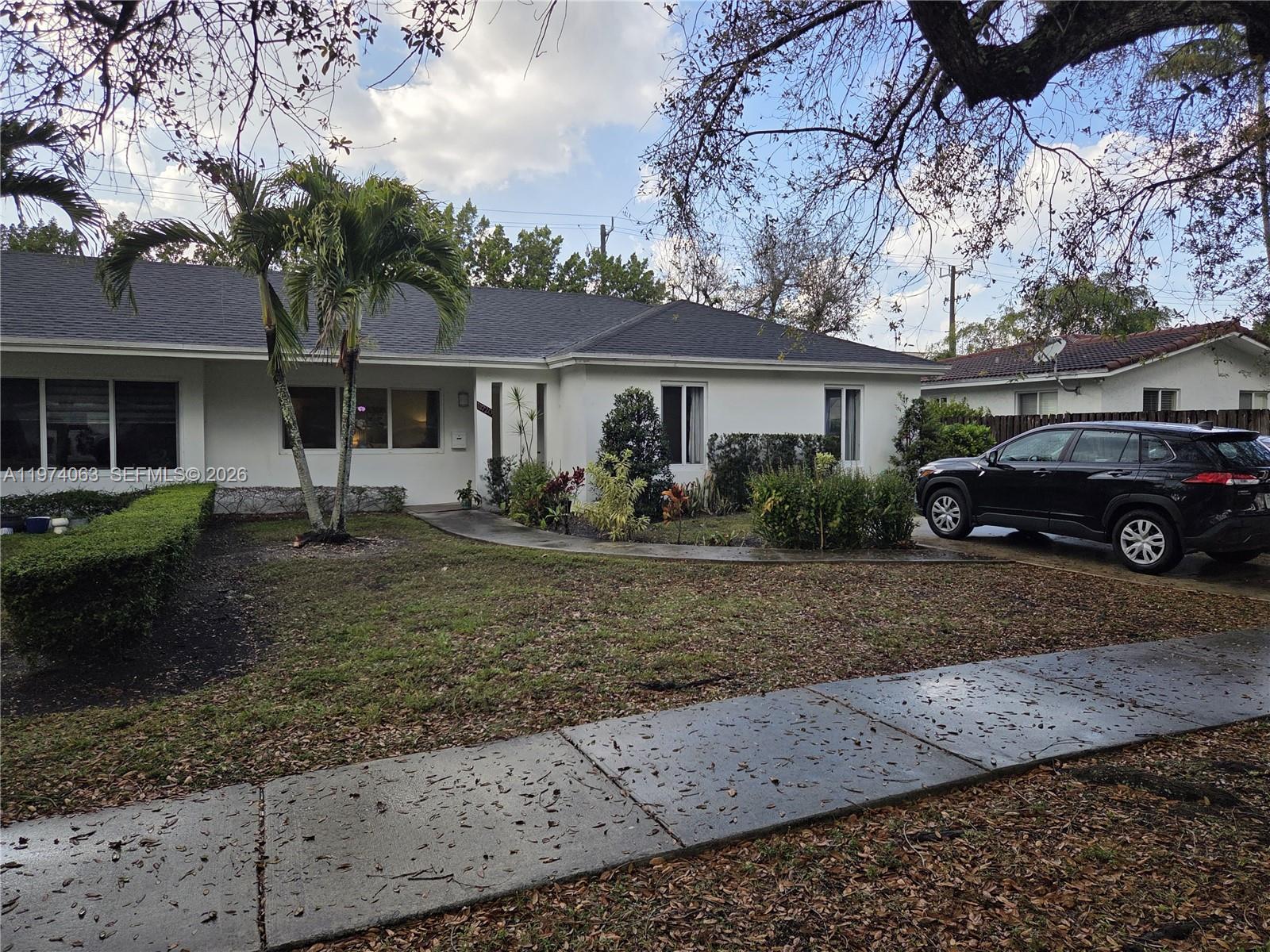 11720 Southwest 81st Road, Unit 11720 Pinecrest, FL 33156 - Photo 46 of 53