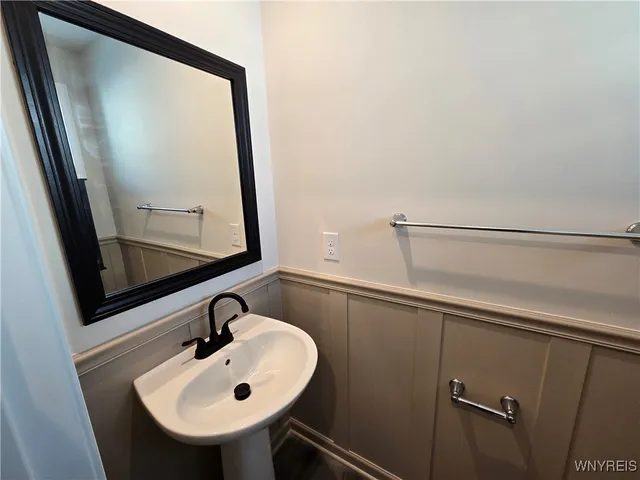 $3,000 | 113 South Drive, West Seneca, NY 14218