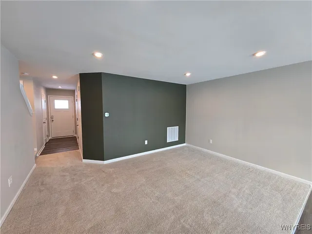 $3,000 | 113 South Drive, West Seneca, NY 14218