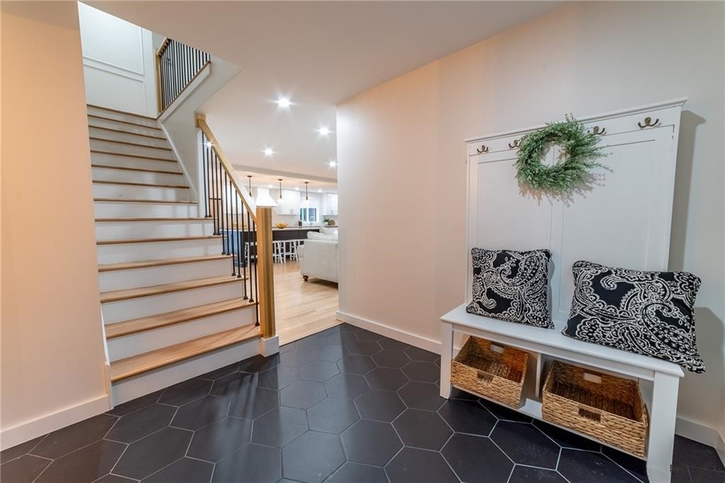 50 Beechwood Drive Cranston, RI 02921 - Photo 15 of 34