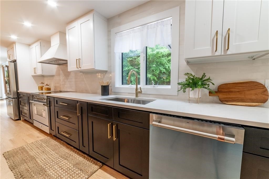 50 Beechwood Drive Cranston, RI 02921 - Photo 4 of 34