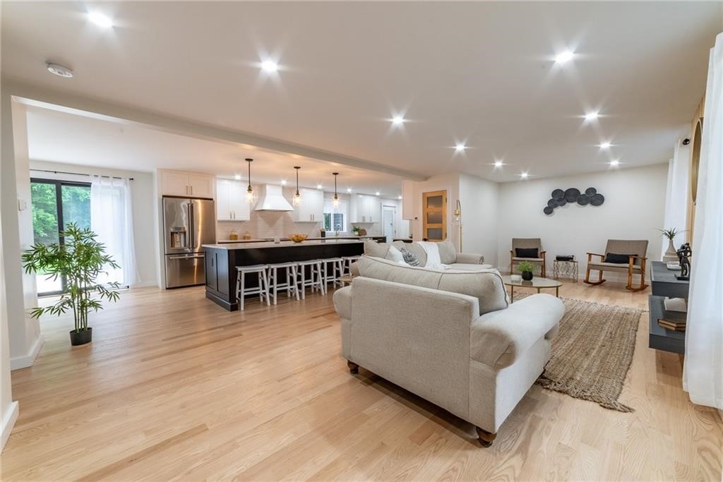 50 Beechwood Drive Cranston, RI 02921 - Photo 5 of 34