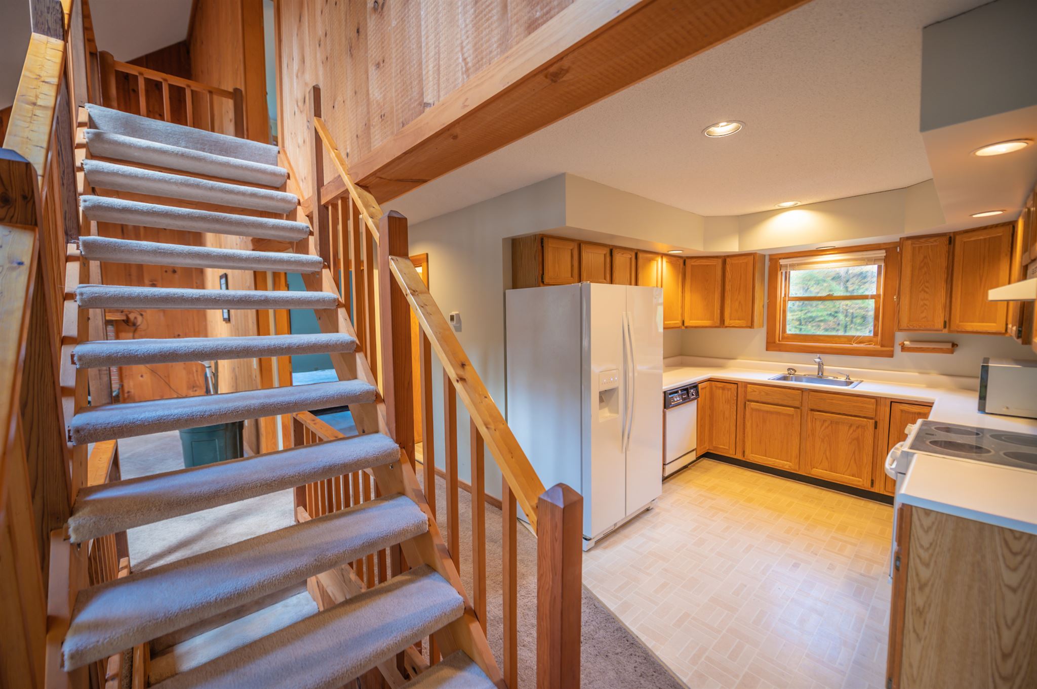 256 Valley View Road West Dover, VT 05356 - Photo 4 of 21