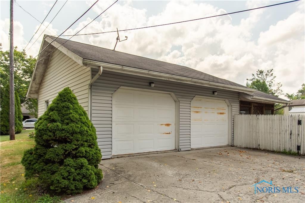 28974 White Road Perrysburg, OH 43551 - Photo 19 of 23 Gallery Image 19