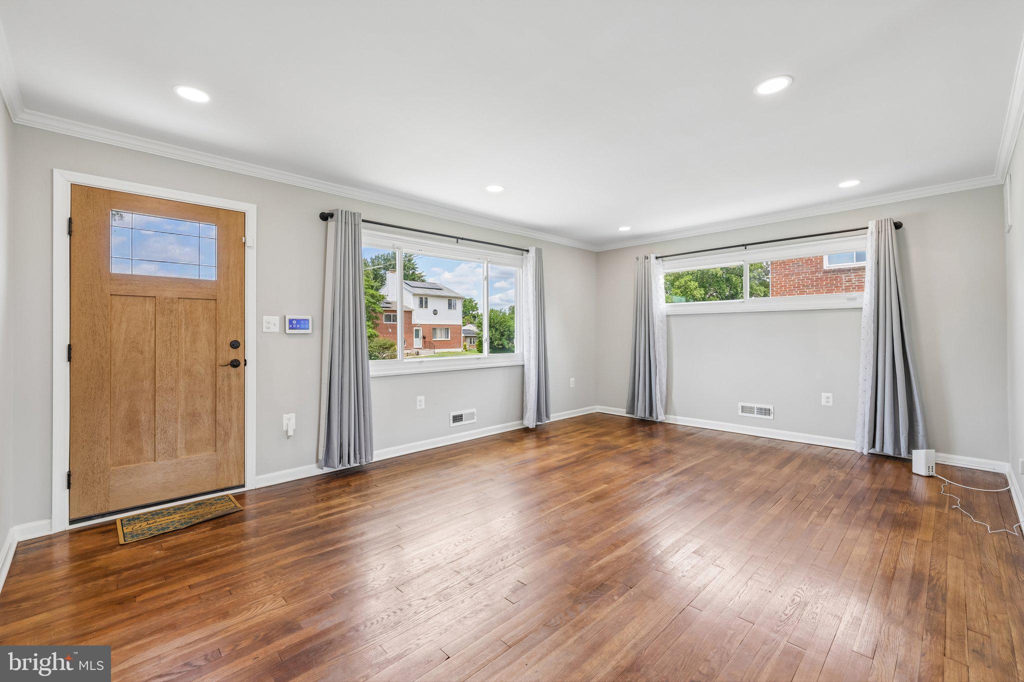 933 Prestwood Road Catonsville, MD 21228 - Photo 6 of 34