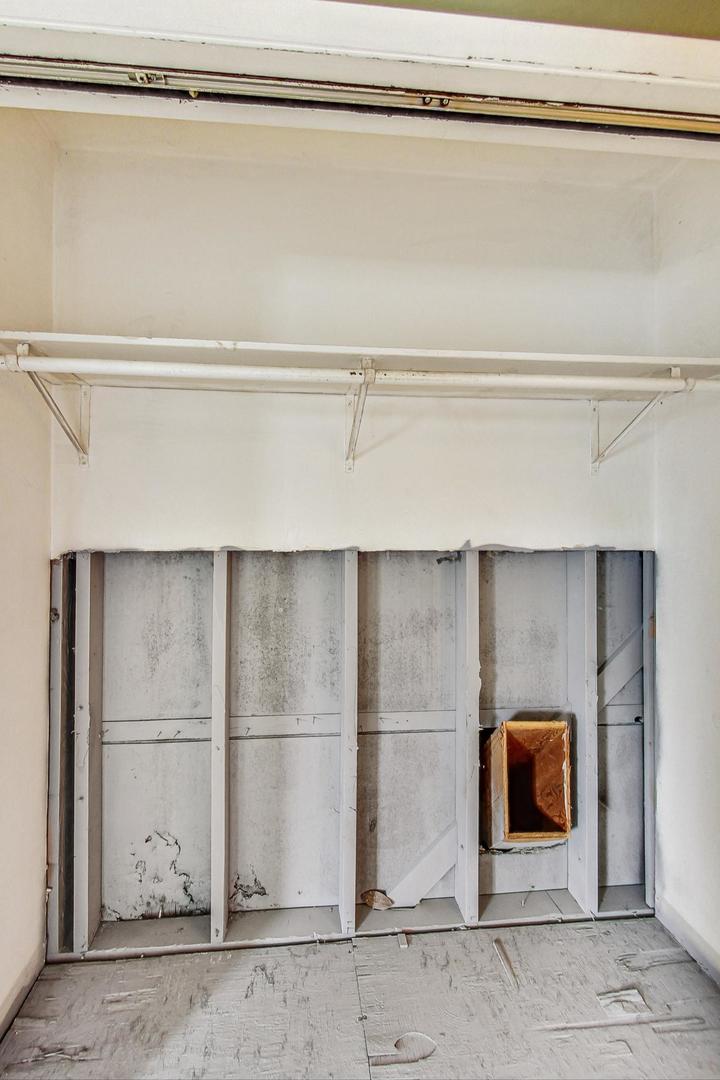 771 Ridge Road Highland Park, IL 60035 - Photo 27 of 54 a view of a room with rack on the wall