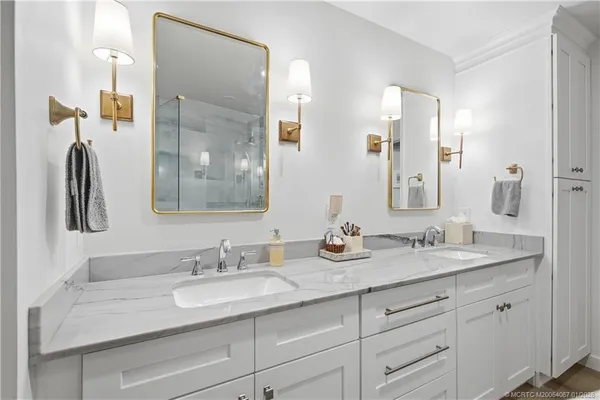 $495,000 | 150 Southeast Four Winds Drive, Unit B208, Stuart, FL 34996
