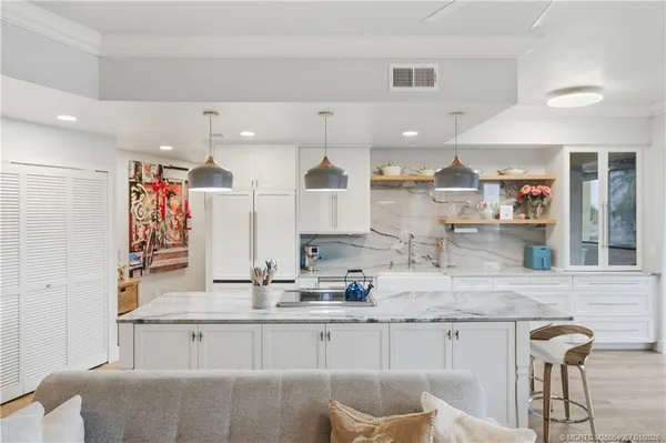 $495,000 | 150 Southeast Four Winds Drive, Unit B208, Stuart, FL 34996