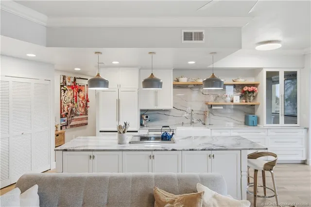 $495,000 | 150 Southeast Four Winds Drive, Unit B208, Stuart, FL 34996