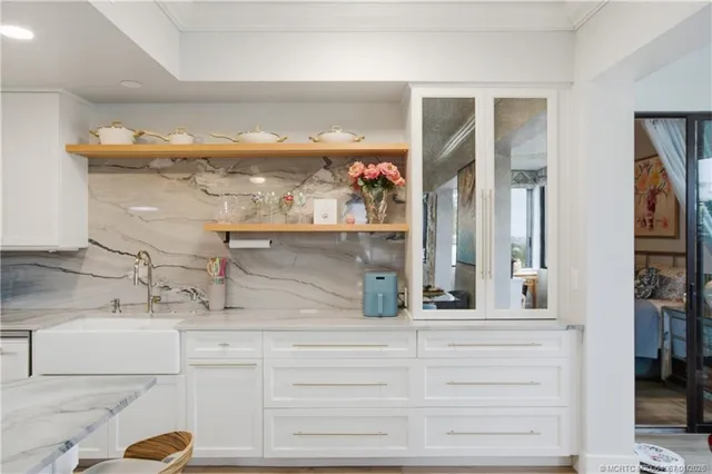 $495,000 | 150 Southeast Four Winds Drive, Unit B208, Stuart, FL 34996