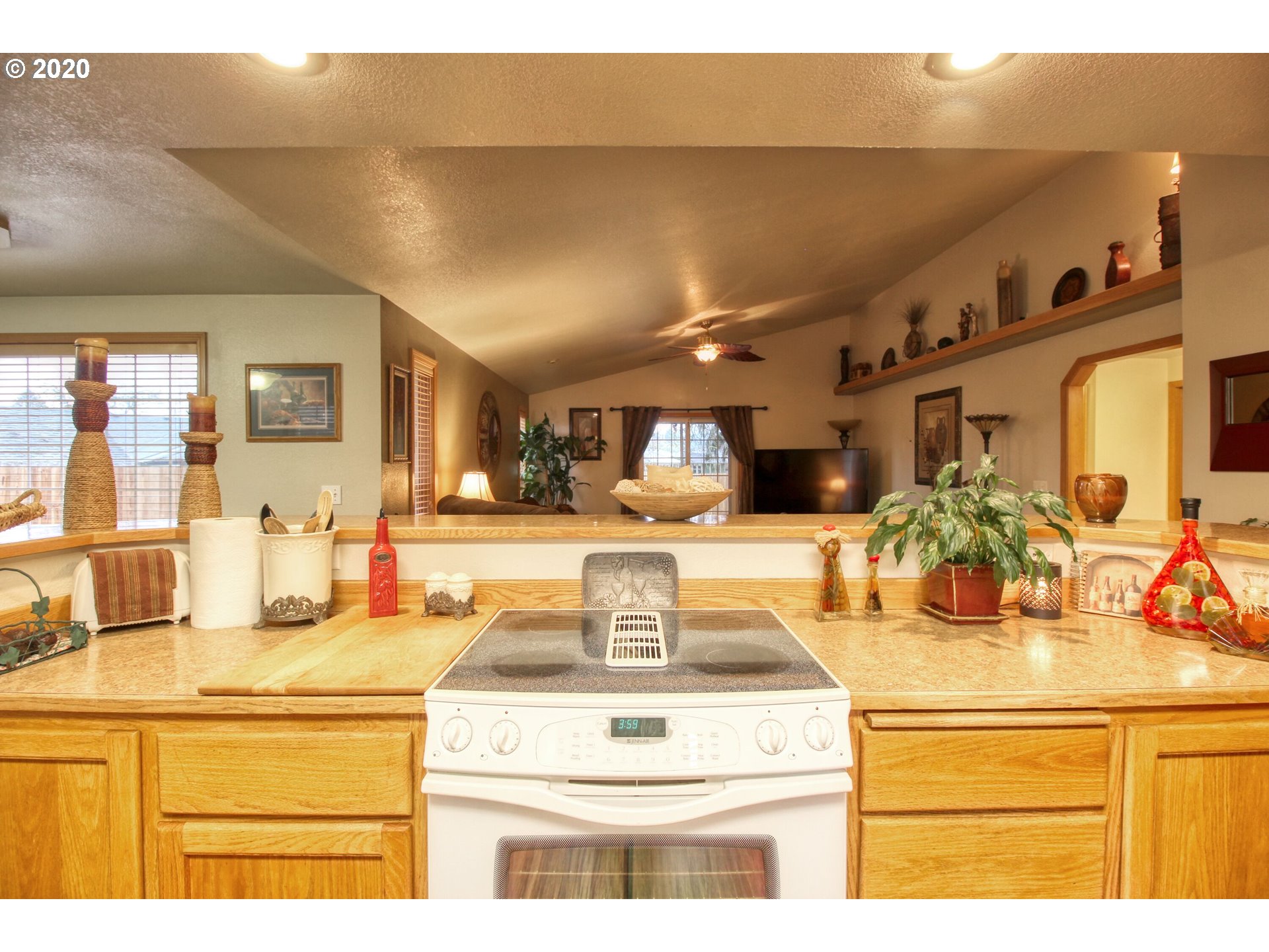 2330 Otto Street Springfield, OR 97477 - Photo 9 of 27