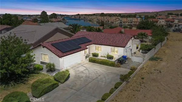 $360,000 | 27211 Silver Lakes Parkway, Helendale, CA 92342