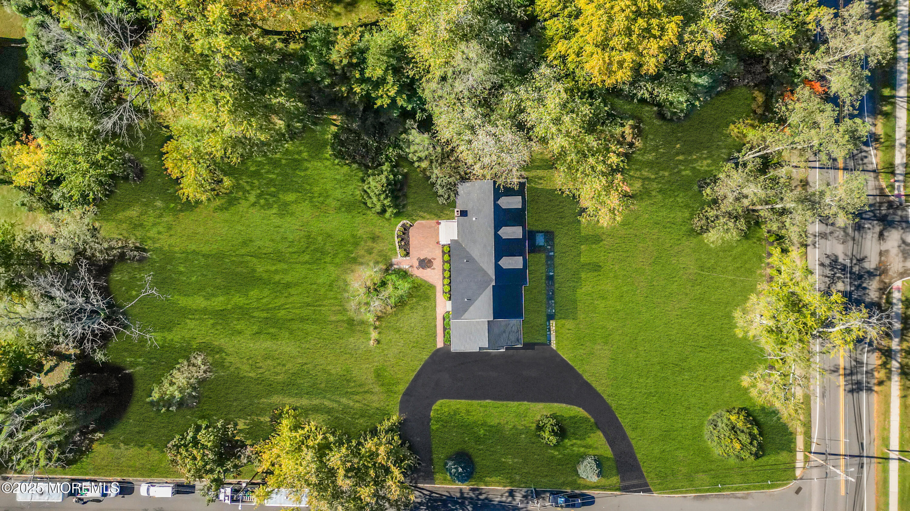 420 Rumson Road Little Silver, NJ 07739 - Photo 4 of 51 a pathway of a yard