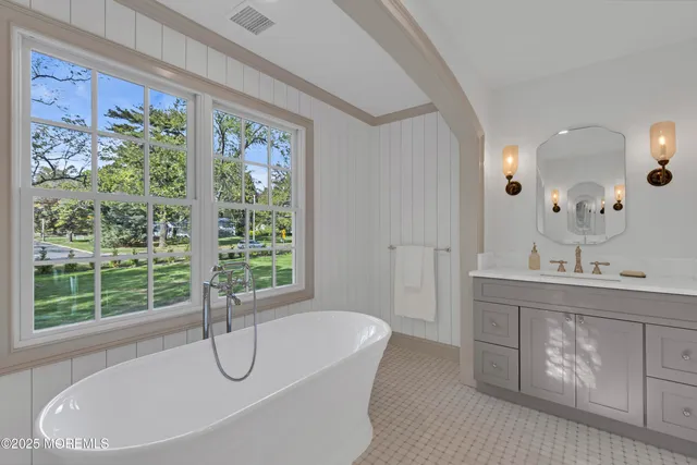 $2,699,000 | 420 Rumson Road, Little Silver, NJ 07739