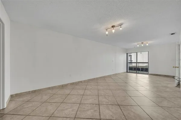 $495,000 | 300 Carolina Avenue, Unit 207, Winter Park, FL 32789