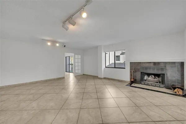 $495,000 | 300 Carolina Avenue, Unit 207, Winter Park, FL 32789