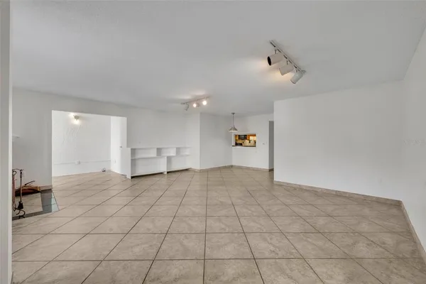 $495,000 | 300 Carolina Avenue, Unit 207, Winter Park, FL 32789