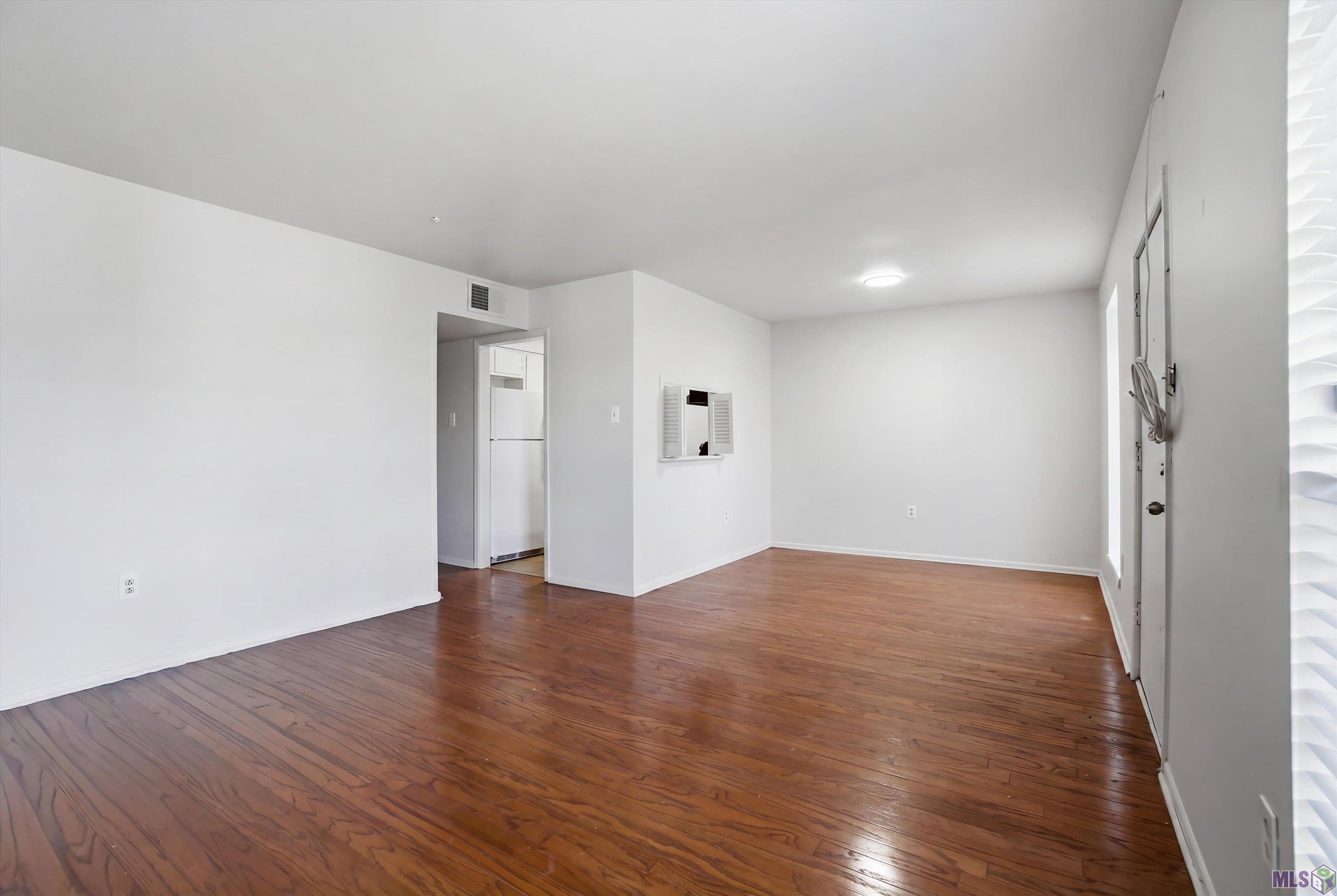 1755 College Drive, Unit 209 Baton Rouge, LA 70808 - Photo 4 of 15