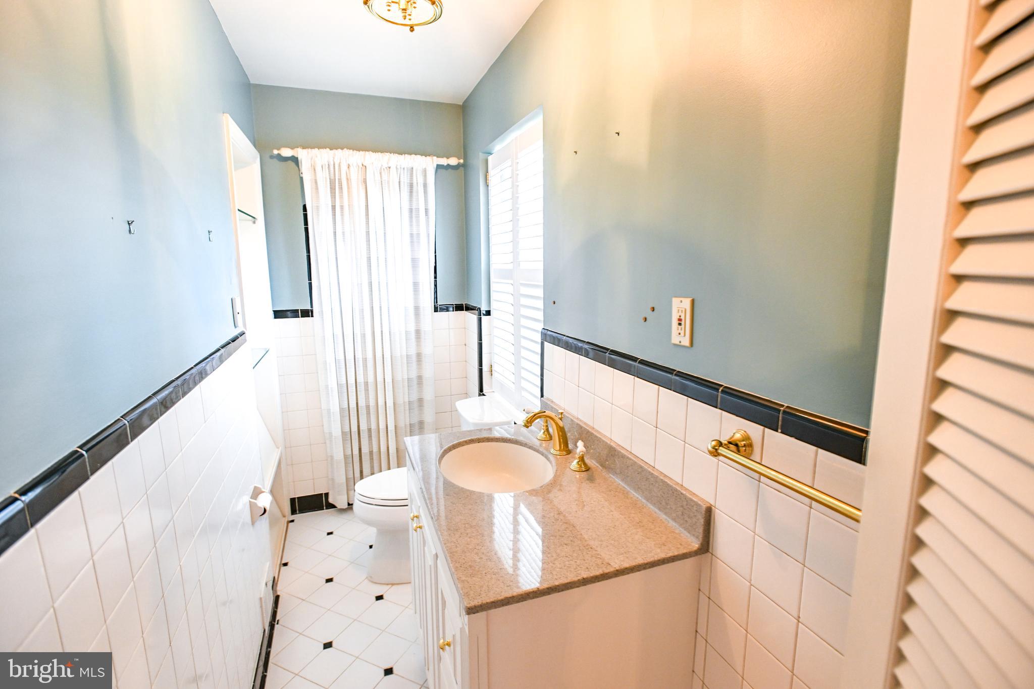 8031 Glendale Road Chevy Chase, MD 20815 - Photo 21 of 72 1st floor Bath w/ Shower