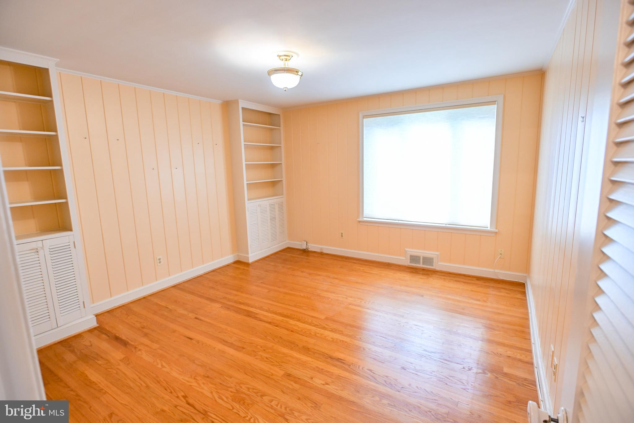 8031 Glendale Road Chevy Chase, MD 20815 - Photo 24 of 72 4th - Main Floor Bedroom