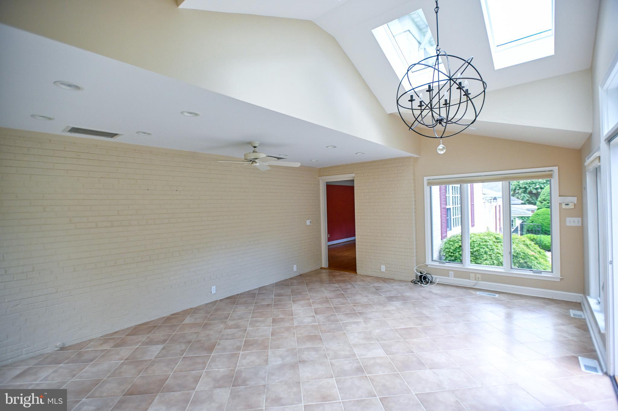 8031 Glendale Road Chevy Chase, MD 20815 - Photo 35 of 72 All Season Sun Room