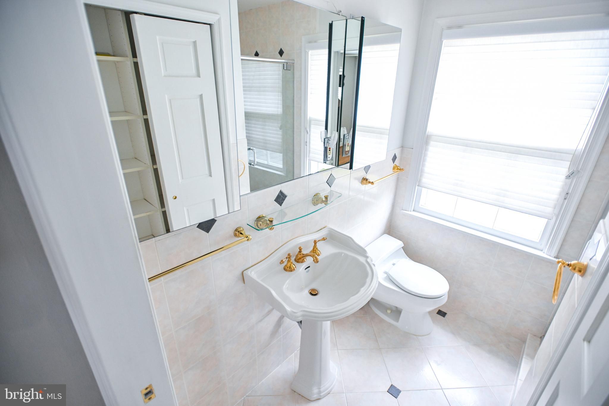 8031 Glendale Road Chevy Chase, MD 20815 - Photo 45 of 72 Primary Bedroom Bathroom