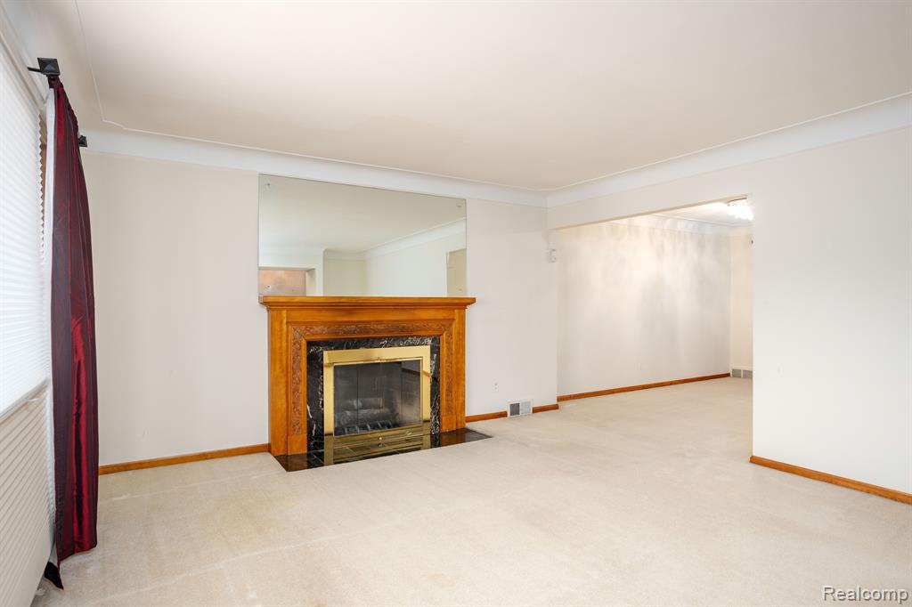 341 Ridgemont Road Grosse Pointe Farms, MI 48236 - Photo 6 of 38