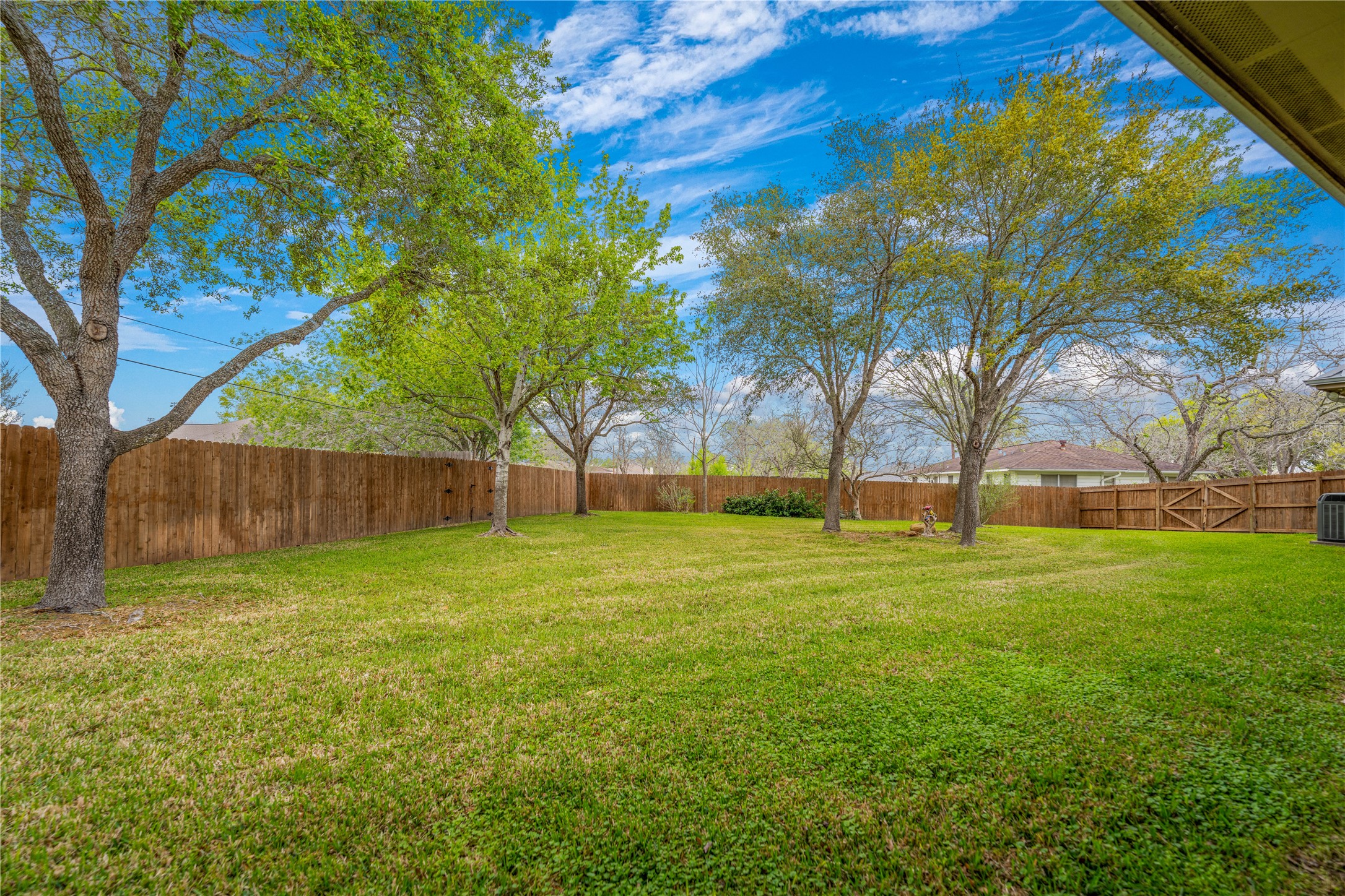 202 West North Street Weimar, TX 78962 - Photo 24 of 31