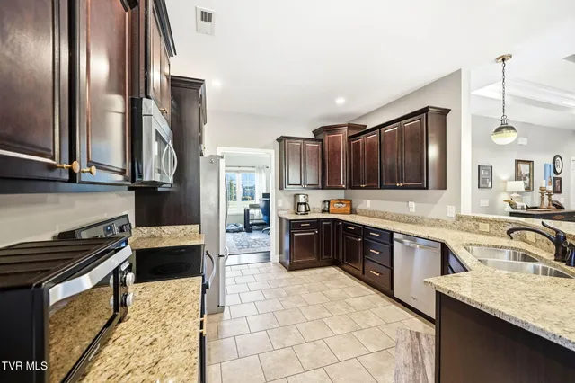 $625,000 | 241 Laurel Canyon, Johnson City, TN 37615