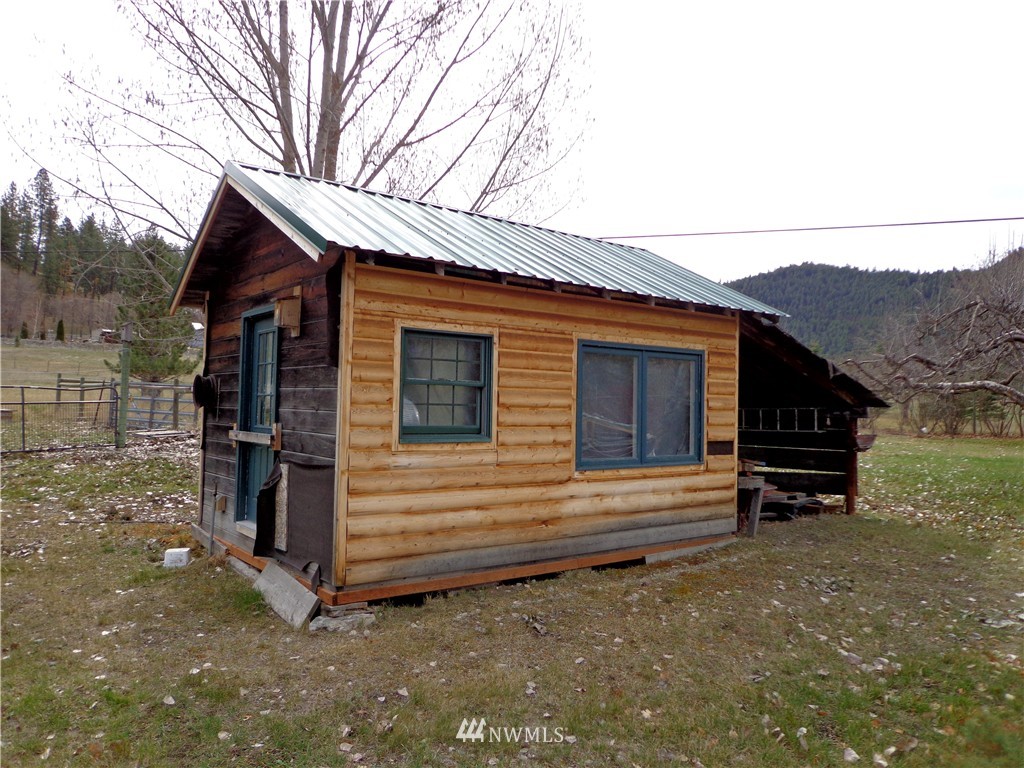 787 Customs Road Curlew, WA 99118 - Photo 17 of 25 Gallery Image 17