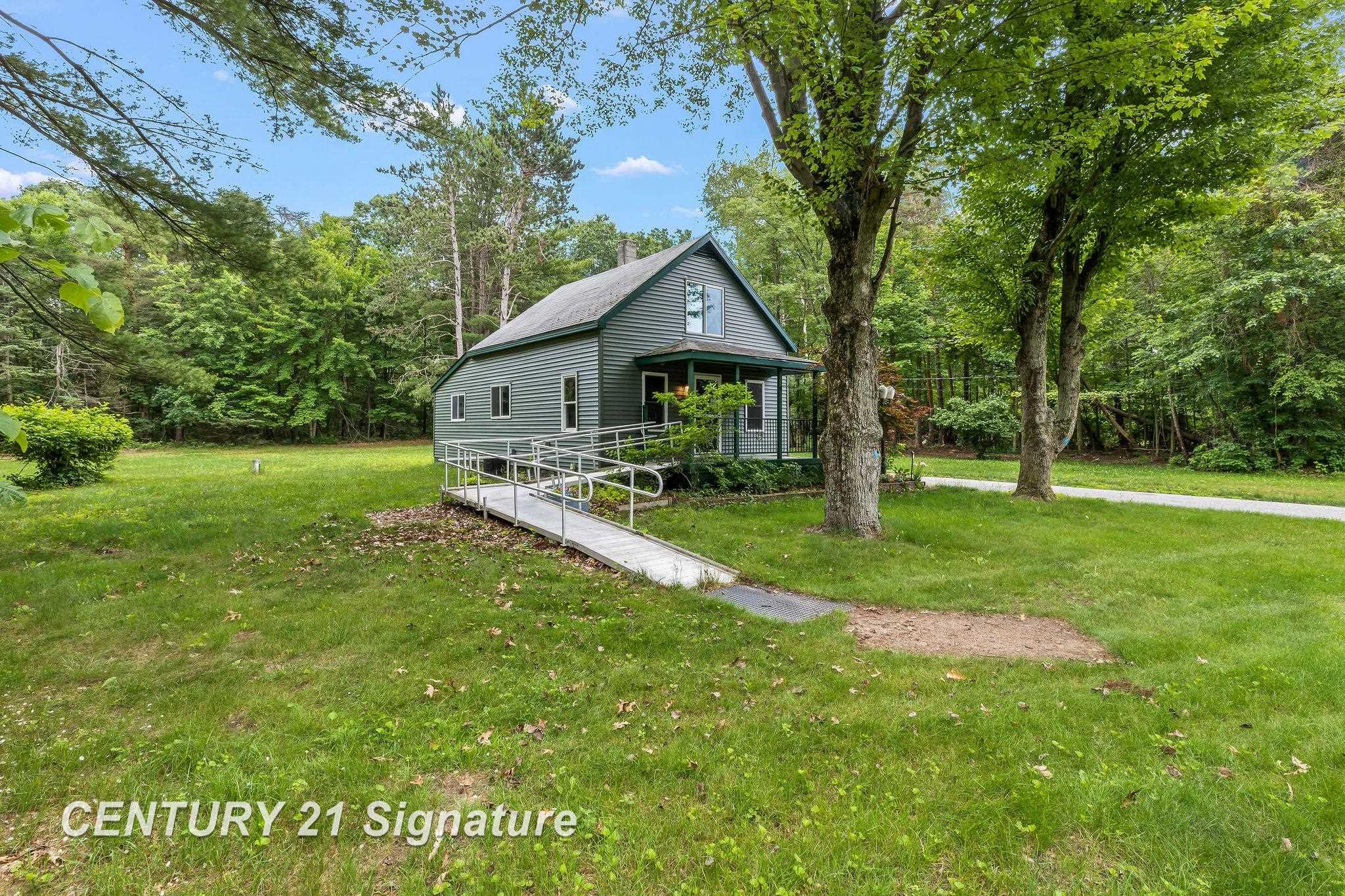 537 South Woodcock Road Midland, MI 48640 - Photo 28 of 35