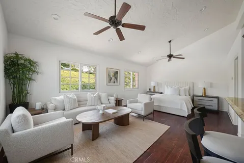 $3,950,000 | 7 Cherbourg, Newport Beach, CA 92660