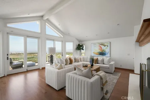 $3,950,000 | 7 Cherbourg, Newport Beach, CA 92660