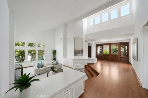 $3,950,000 | 7 Cherbourg, Newport Beach, CA 92660