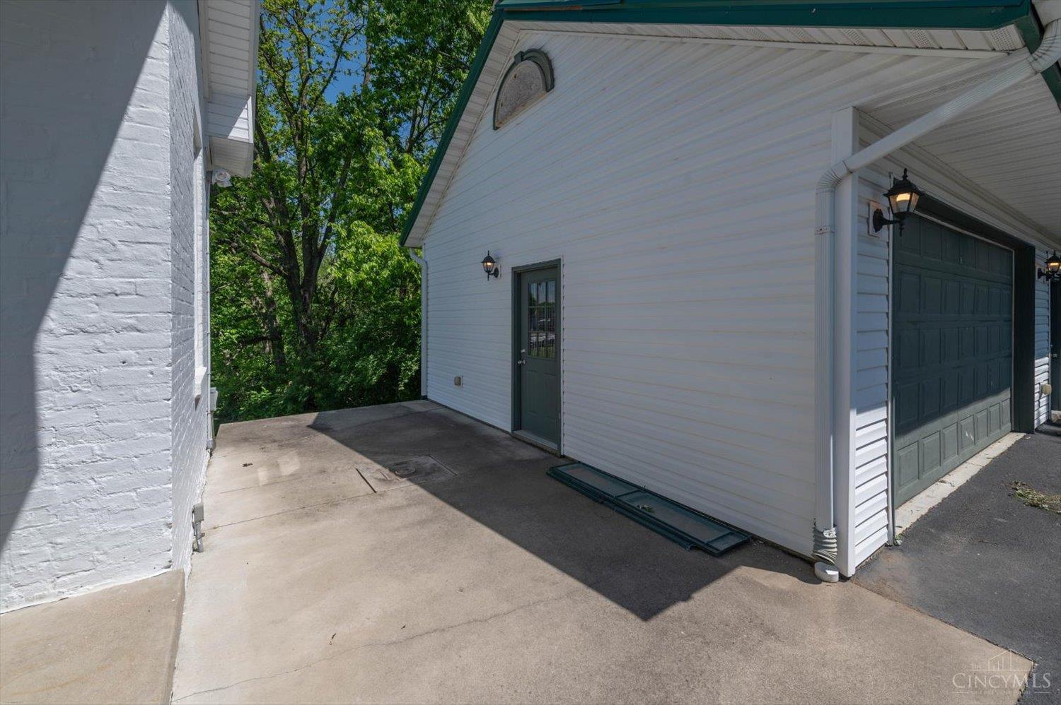 2201 Hamilton Middletown Road Hamilton, OH 45011 - Photo 21 of 29