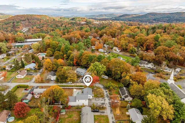 $499,000 | 27 Ash Street, Hartford, VT 05001