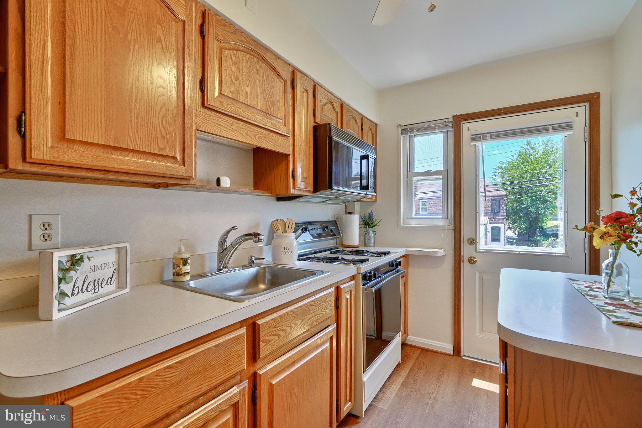 7731 Wynbrook Road Baltimore, MD 21224 - Photo 10 of 26 Kitchen