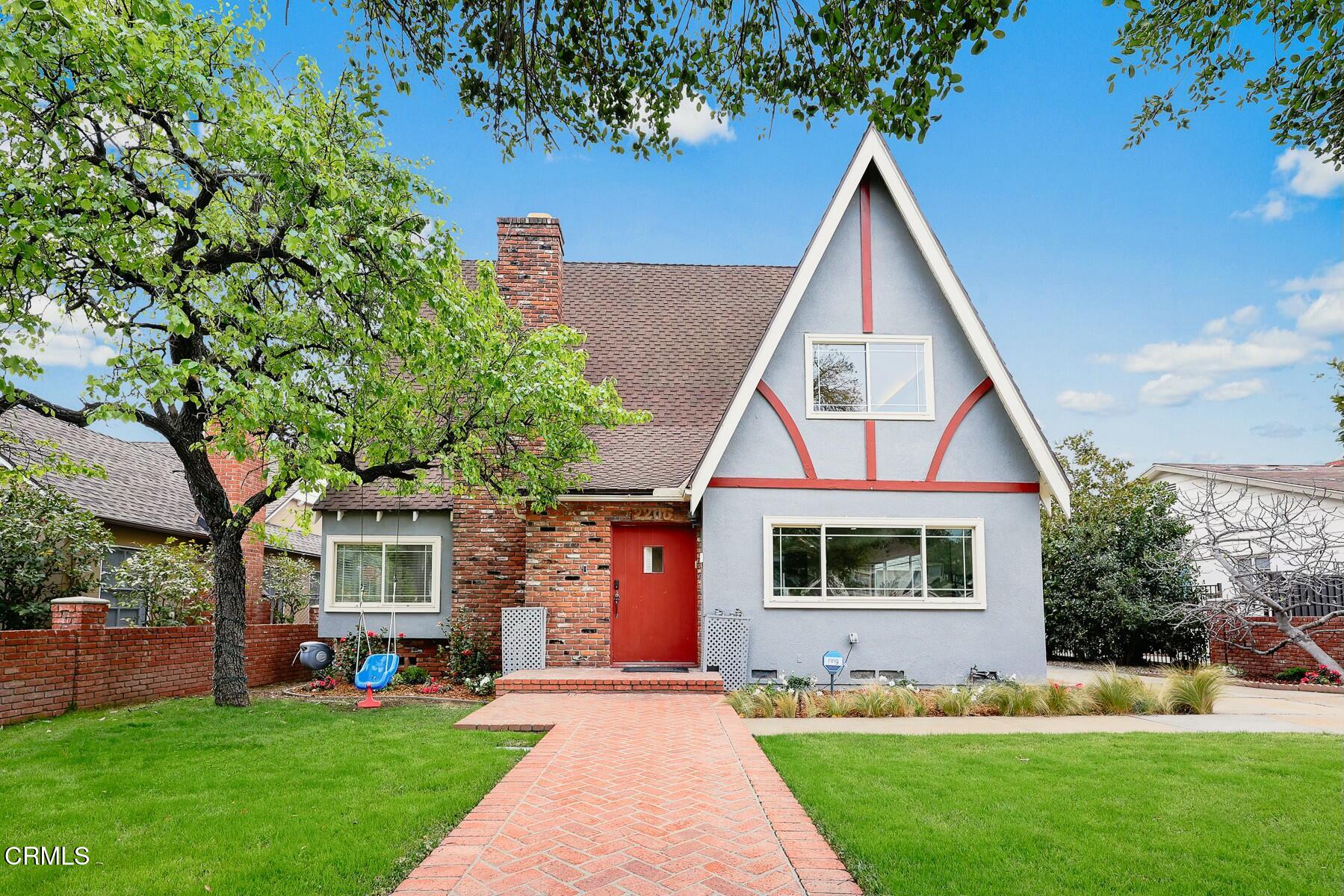 2206 Las Lunas Street Pasadena, CA 91107 - Photo 5 of 74 tempImageCM27RS