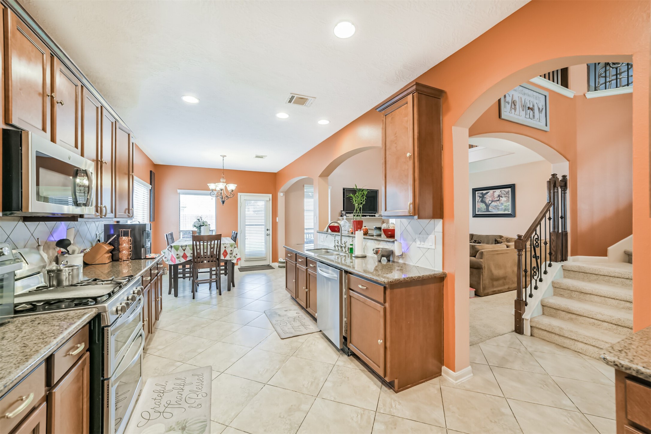 22015 Bridgestone Eagle Court Spring, TX 77388 - Photo 13 of 48