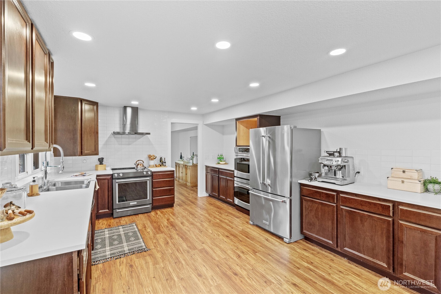 3005 Southwest 300th Place Federal Way, WA 98023 - Photo 11 of 40