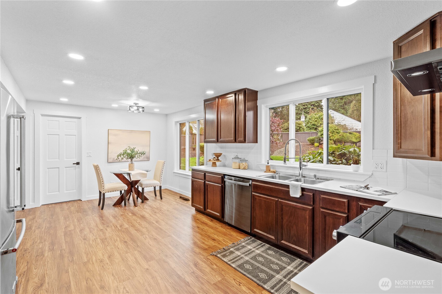 3005 Southwest 300th Place Federal Way, WA 98023 - Photo 13 of 40
