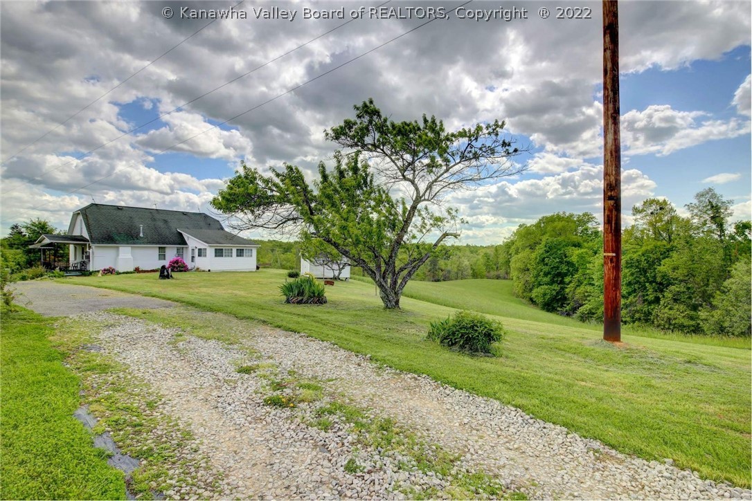 909 Williams Road Red House, WV 25168 - Photo 24 of 36 Gallery Image 24