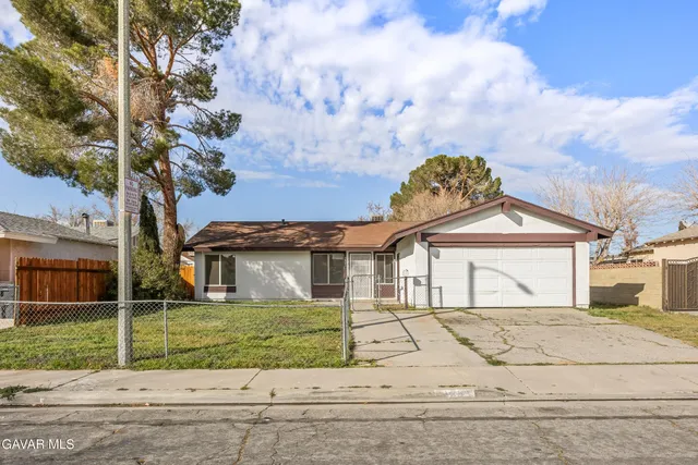 $425,000 | 3521 West Ave K 13, Lancaster, CA 93536