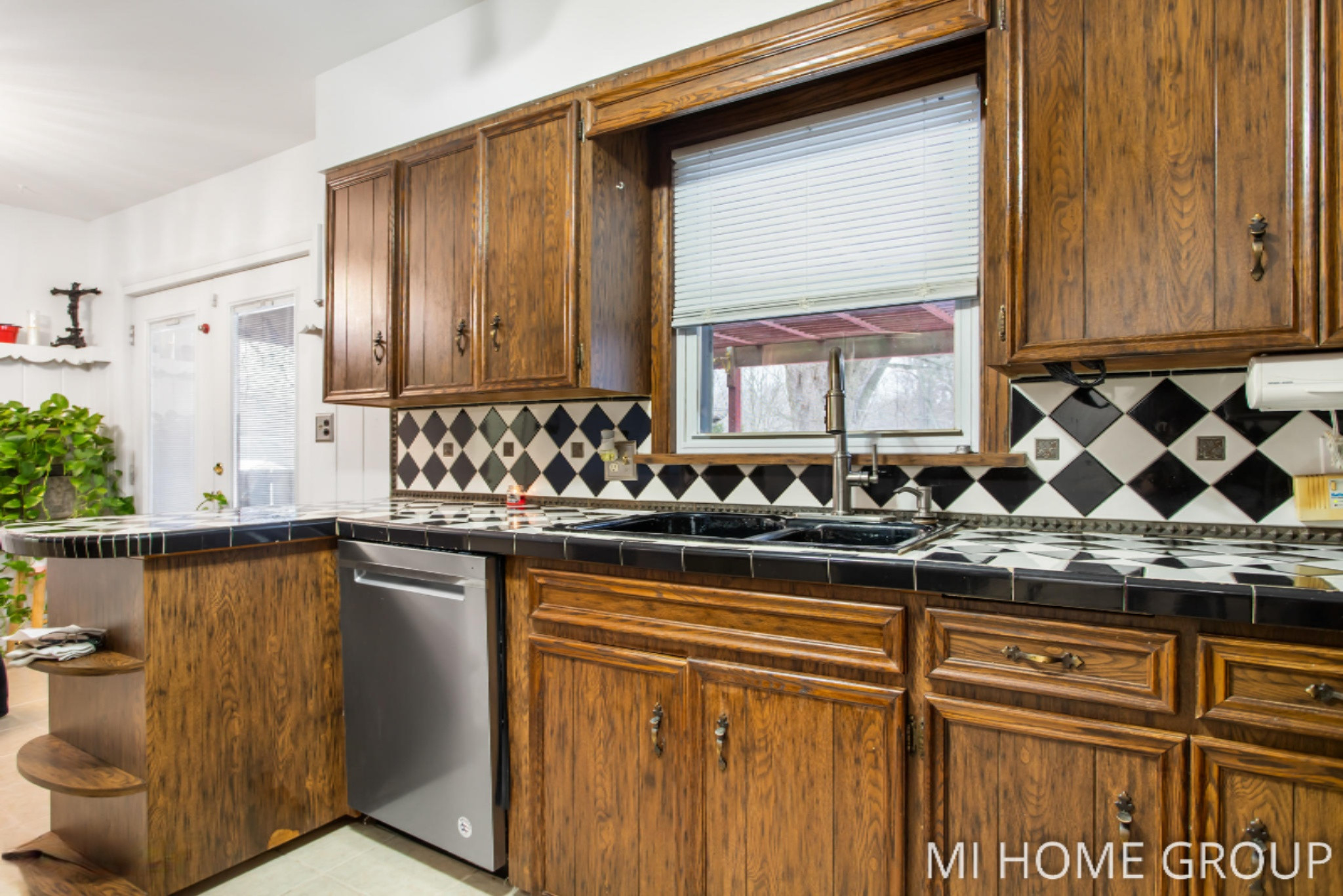 762 Riley Street Holland, MI 49424 - Photo 23 of 49 762 Riley St, Holland-25