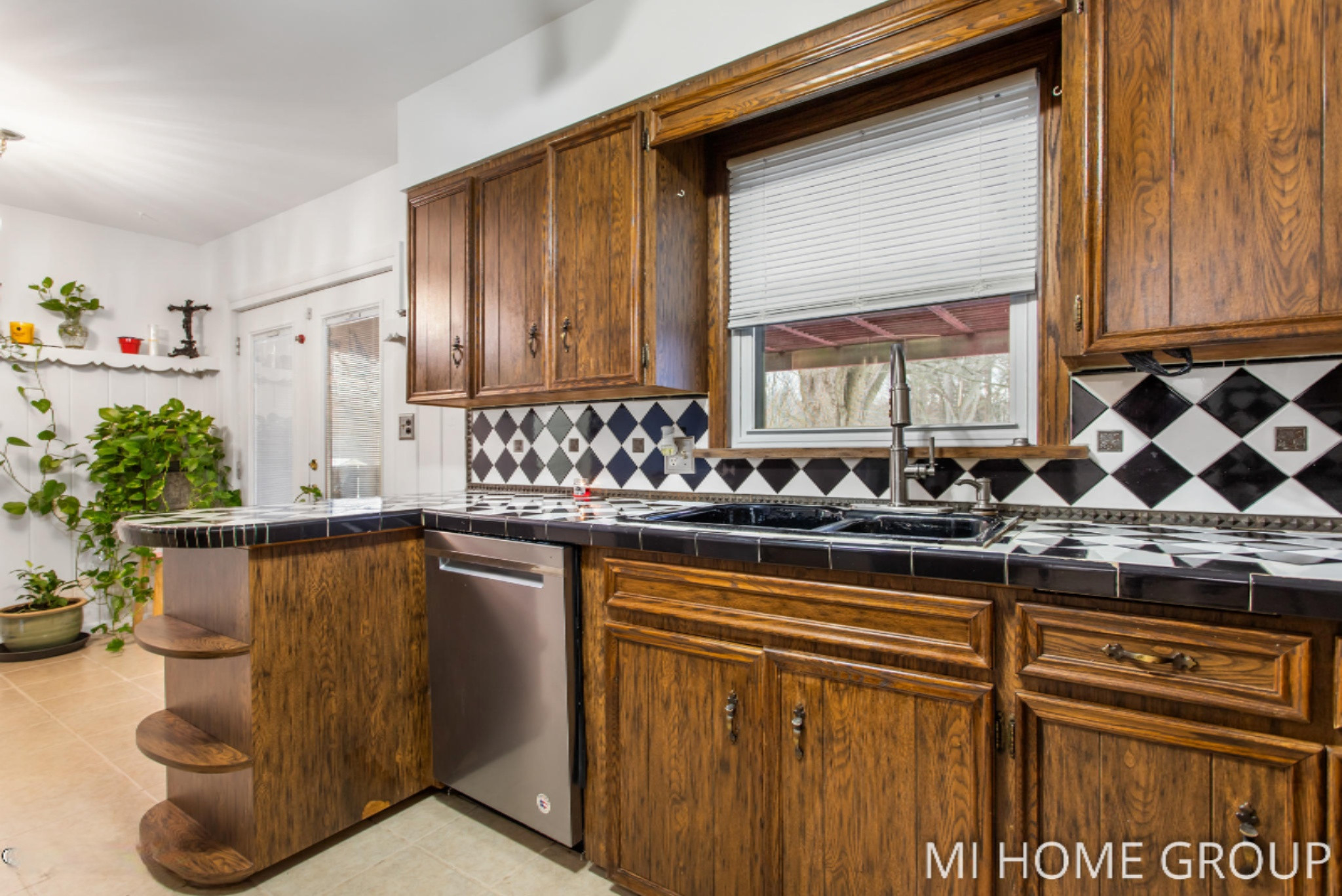 762 Riley Street Holland, MI 49424 - Photo 26 of 49 762 Riley St, Holland-28