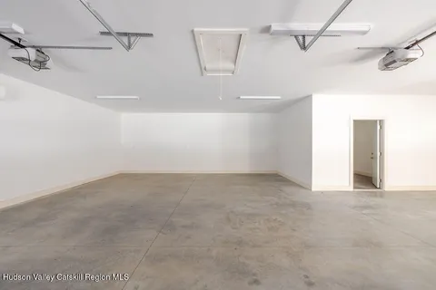 $695,000 | 30 Ridge Lane, Hillsdale, NY 12529