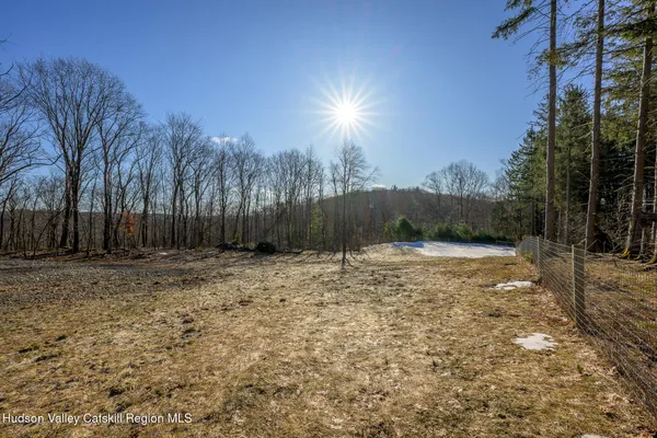 $695,000 | 30 Ridge Lane, Hillsdale, NY 12529