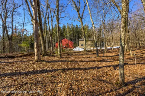 $695,000 | 30 Ridge Lane, Hillsdale, NY 12529